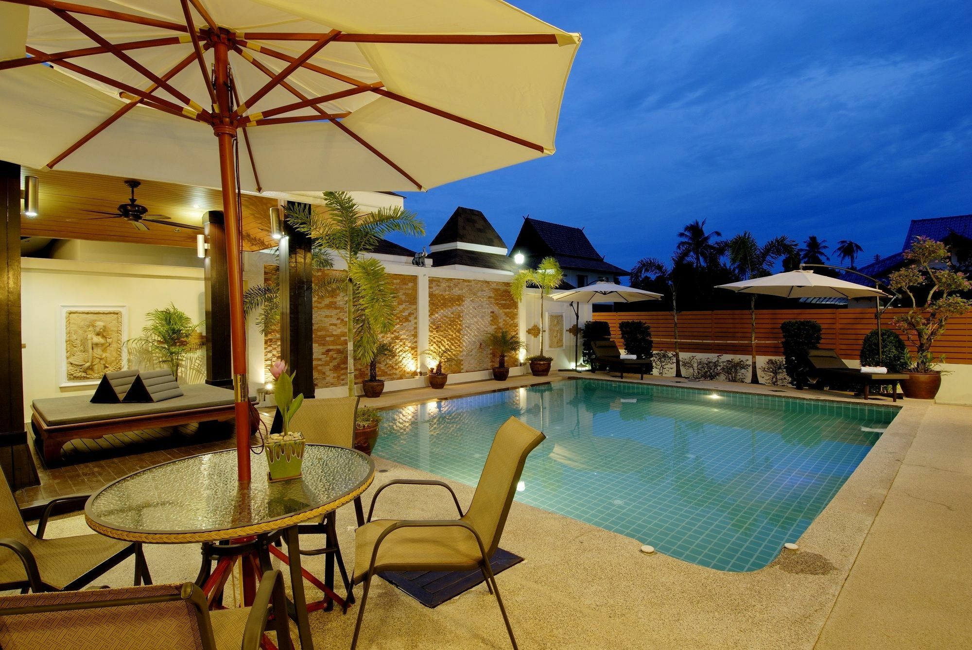 The Iris Pool Villa Rawai Eksteriør bilde